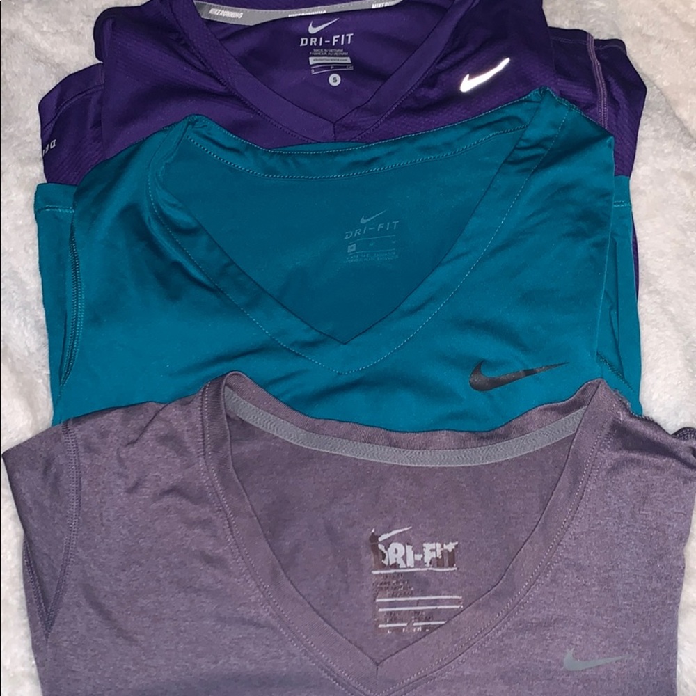 3 NIKE DRI FIT TOPS💫✨